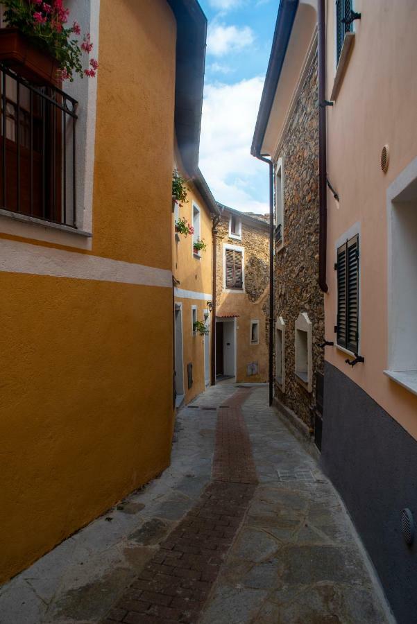 Agriturismo De Ferrari Onzo Екстериор снимка